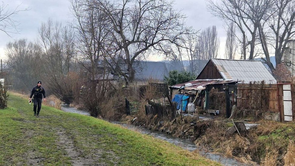 Vyšetřování požáru domku v zahradní kolonii v Předlicích (18. 02. 2023)