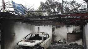 Pozůstatky po požáru v Mati v řecku