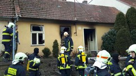 Požár rodinného domu v Černé Hoře odhalil nelegální palírnu alkoholu.