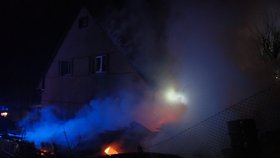 Požár rodinného domu v Zubří na Vsetínsku (4.12.2022)