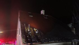 Požár rodinného domu v Zubří na Vsetínsku. (4.12.2022)