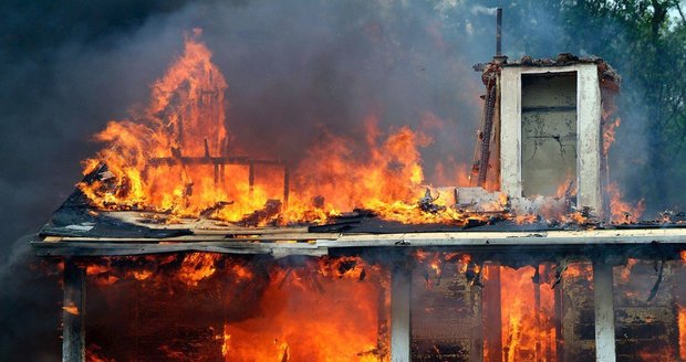 Požár rodinného domu na Slovensku (ilustrační foto)
