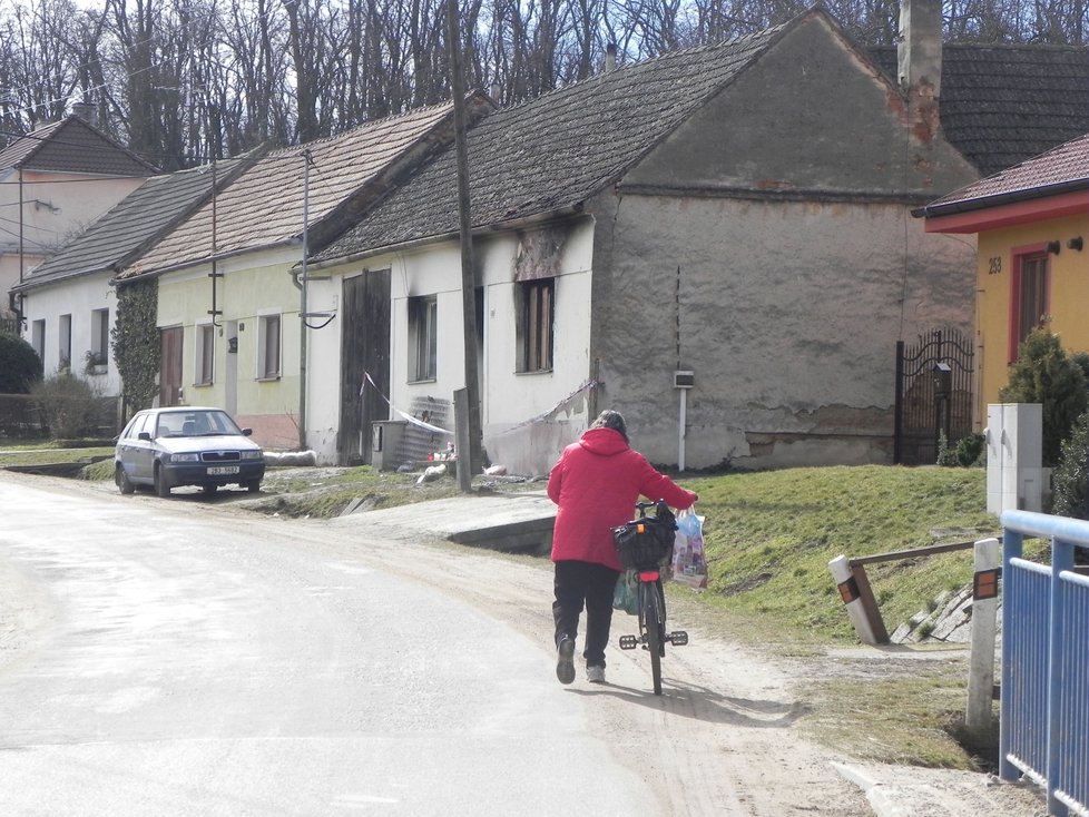 Vesnice na Znojemsku je tragédií otřesená.