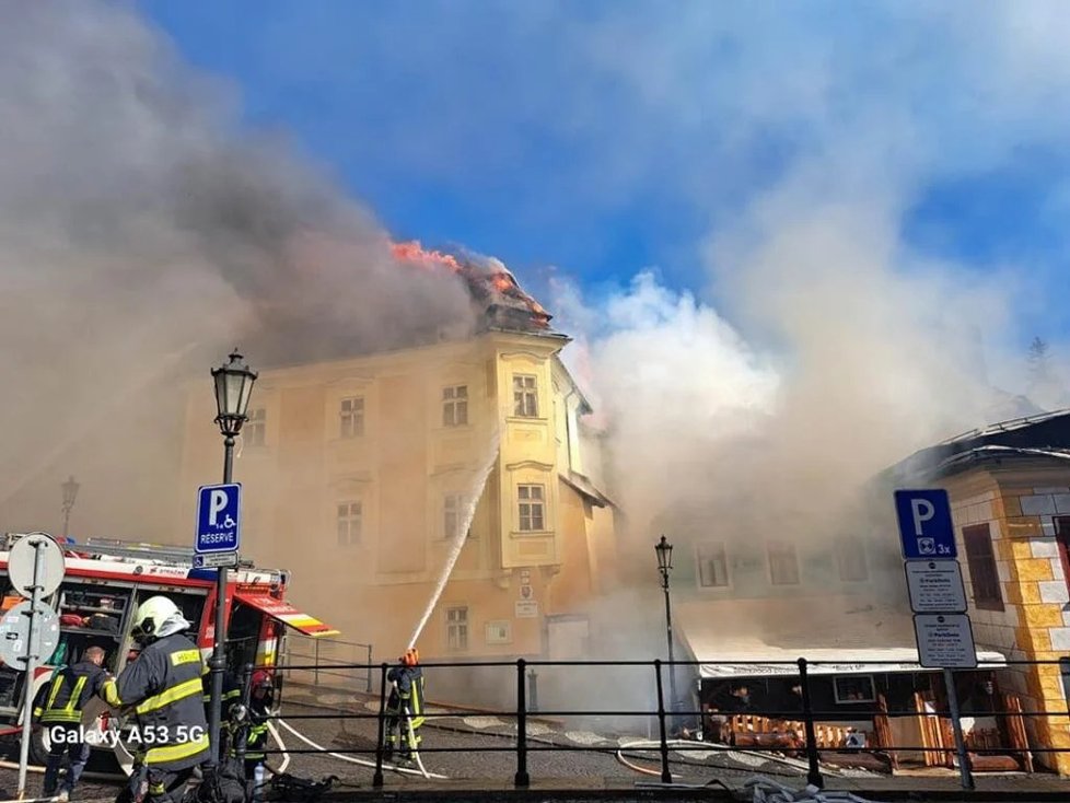 Požár v historickém centru Banské Štiavnice (18. 3. 2023)