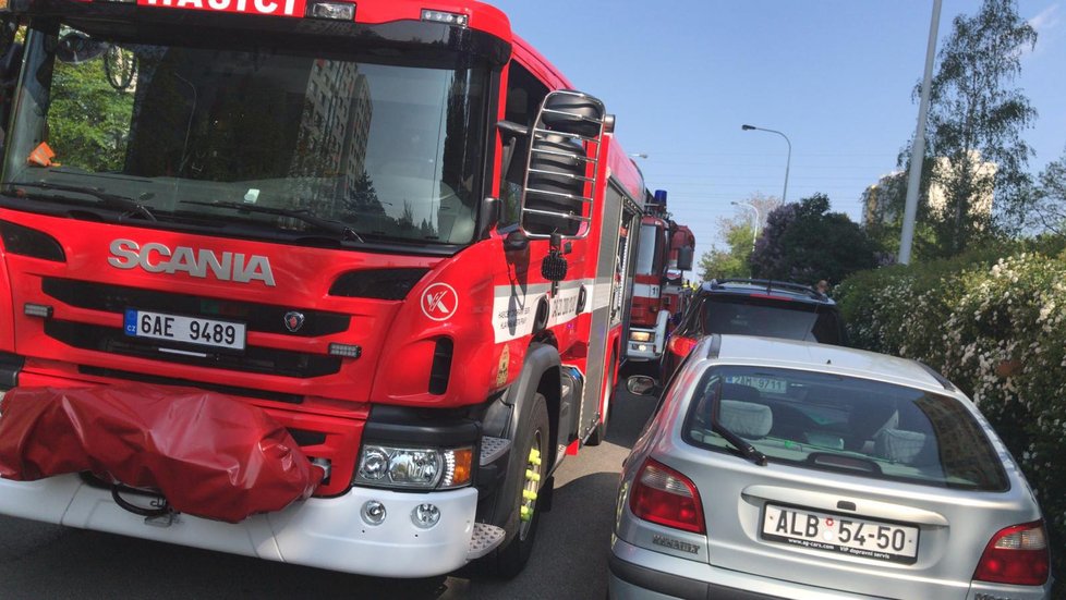 V bytě na jihu Prahy byla po požáru nalezena mrtvá žena, vyšetřování vedla mordparta.