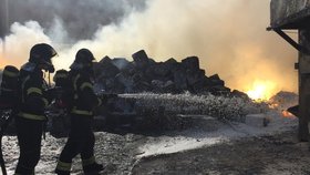 Část španělské metropole Madridu v sobotu zahalil toxický kouř