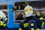 Ve Studénce hořel motorový vlak, cestující i strojvedoucí ho stihli opustit (14. 1. 2023).