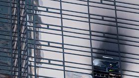 Požár v Trumpově mrakodrapu byl omezen na jeden byt, jeho obyvatel zemřel.