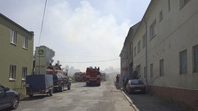 Hasičský sbor Ústeckého kraje likviduje požár střechy