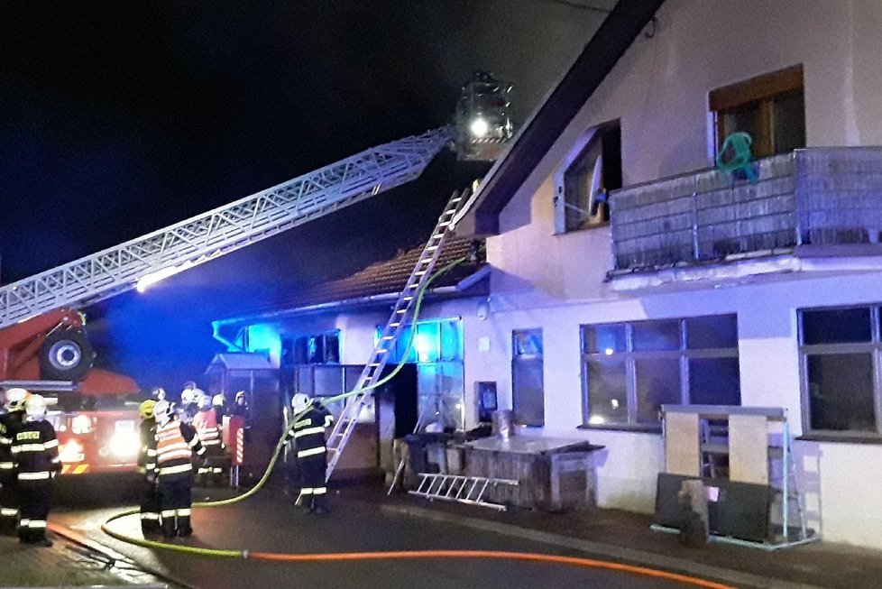 V noci z úterý 23. března na středu 24. března hořel rodinný dům ve Veselí nad Moravou