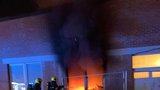 Noční zásah hasičů: Oheň spálil kancelář na Zličíně, škoda je 200 tisíc