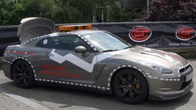 Nejrychlejší požární auto Nissan GT-R