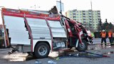 Nehoda hasičů při výjezdu ve Znojmě: Jeden z nich zemřel v nemocnici