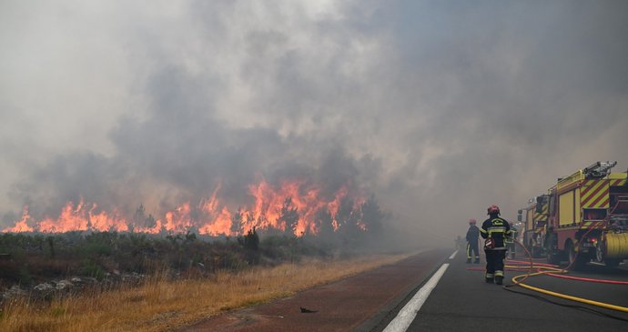 Velké lesní požáry ve Francii (25.7.2026)