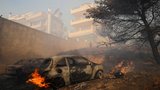 Rekordní vedra a požáry v Evropě: Evakuace dětské nemocnice v Řecku, potíže i v Británii
