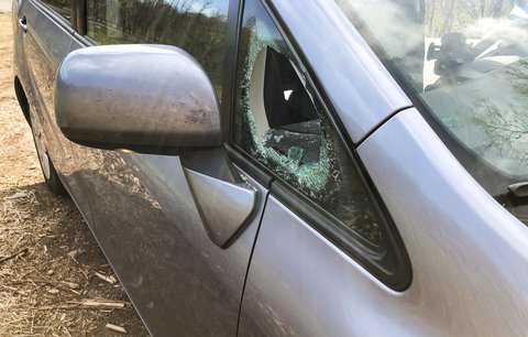 Někdo vám poškrábal auto? Pozor, pojišťovna nemusí zaplatit všechno