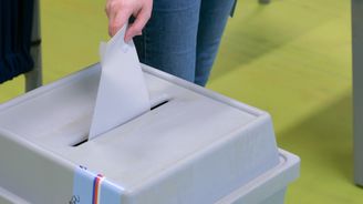 Fortuna: primátorem Prahy bude Hlaváček či Portlík. Bratři Čižinští bojují o Senát Fortuna: primátorem Prahy bude Hlaváček či Portlík. Bratři Čižinští bojují o Senát