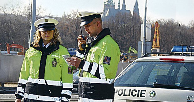 Více než čtyři tisíce volných míst nabízí Policie ČR