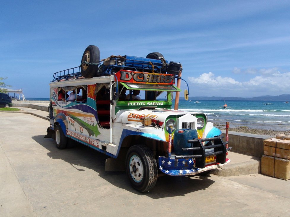 Tereza Pavelková - jeepney, Palawan, Filipíny