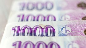 Investoři se bojí zasedání České národní banky, koruna v reakci oslabila.