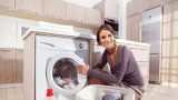 Zápach z pračky: Jak ji vyčistit a efektivně se ho zbavit