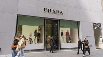 Miliardový obchod v módě. Prada dokončila převzetí svého menšího italského rivala Miliardový obchod v módě. Prada dokončila převzetí svého menšího italského rivala