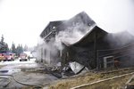 Pod Pradědem hoří chata Barborka, škody budou statisícové
