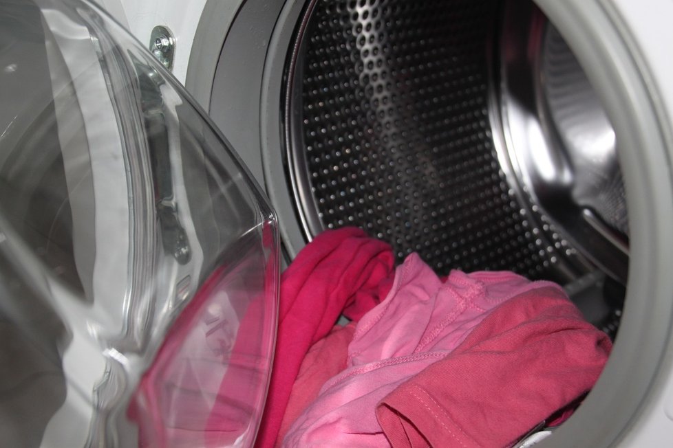 Prádlo nenechávejte po vyprání dlouho ležet v pračce.