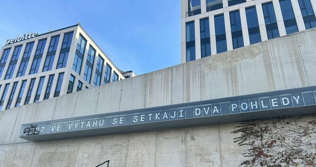 Sang legenda kembali ke Hlavák! Dewan Pragotron hidup kembali Sang legenda kembali ke Hlavák! Dewan Pragotron hidup kembali