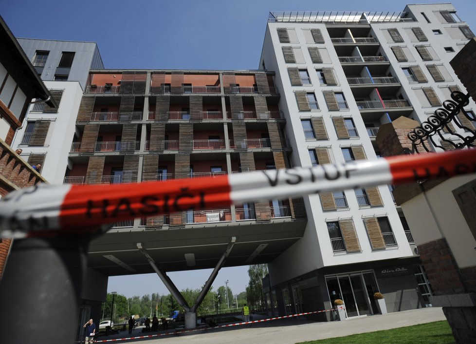 Z holešovického komplexu Prague Marina museli minulý víkend evakuovat 30 nájemníků