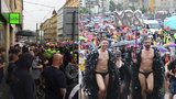 Prague Pride 2019: Město se obléklo do duhových barev! „Do plynu,“ křičeli extremisté na účastníky pochodu