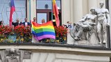 Spor ve Spojených silách kvůli Prague Pride: Jsem rád, že vlajku nikdo od nás nevyvěšoval, řekl Wolf. Proč Hlubuček chyběl?