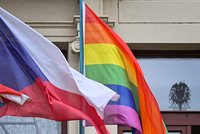 Kritika magistrátu od organizátorů Prague Pride: Ve městě chybí duhové vlajky. Podpora je nulová. Primátor to odmítá