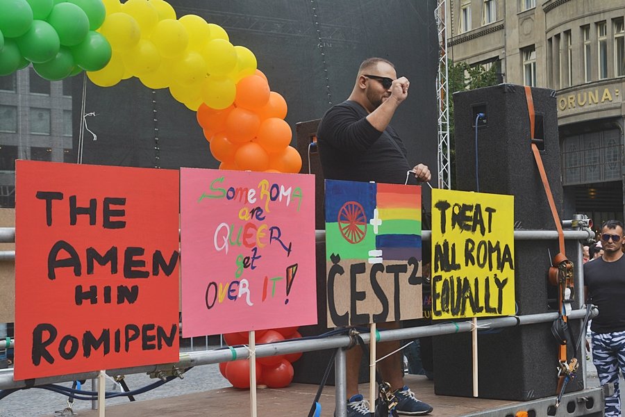 Prague Pride letos přilákalo ještě víc lidí. V průvodu jich bylo okolo 35 tisíc.