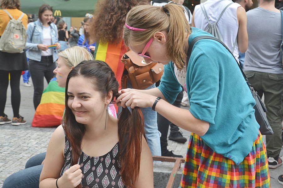 Prague Pride letos přilákalo ještě víc lidí. V průvodu jich bylo okolo 35 tisíc