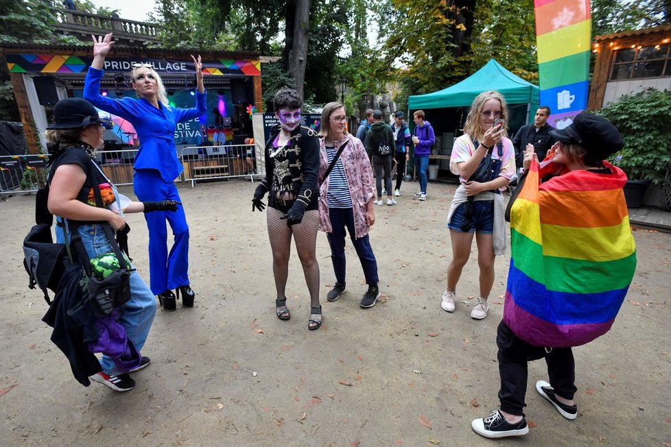 Prague Pride opět v ulicích Prahy. Průvod se bude konat i v jiných městech ČR. (4.8.2020)