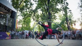 Zahajovací koncert Prague Pride na Střeleckém ostrově.