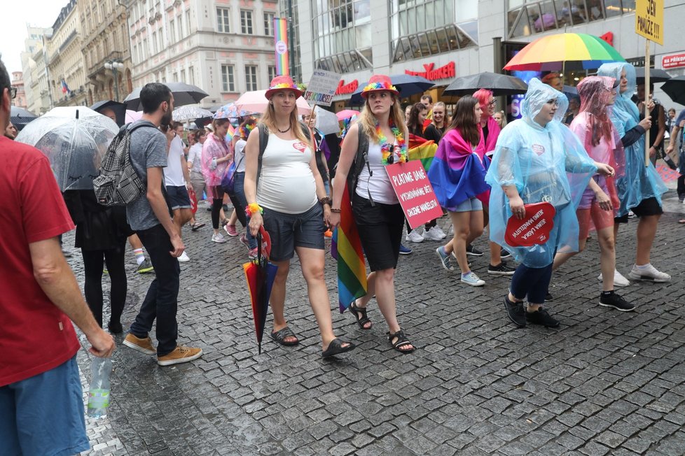 Duhový průvod Prague Pride 2019.