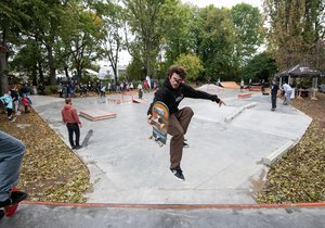 V pražských Jinonicích byl slavnostně otevřen zrekonstruovaný skatepark, 14. 10. 2023