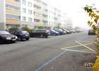 Praha zvažuje zdražení parkování v modrých zónách. Chce donutit dojíždějící parkovat jinde