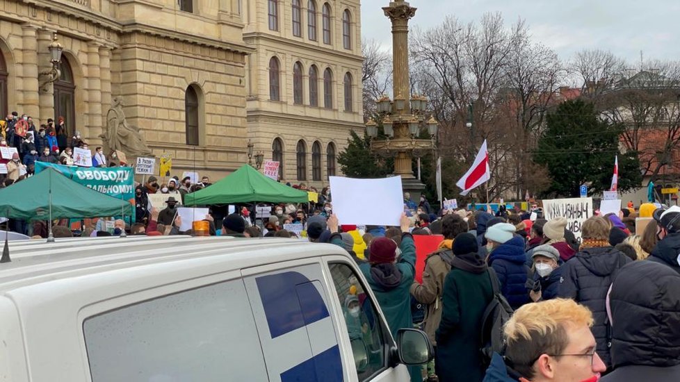 Protest proti zadržení opozičního předáka Alexeje Navalného v Moskvě, Praha 23. ledna 2021.