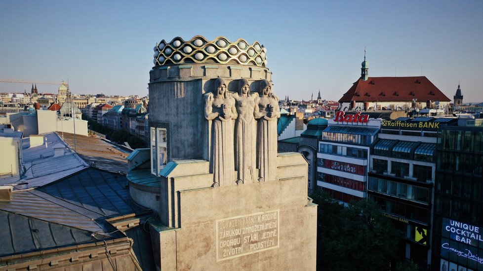 Fotograf Amos Chapple z Nového Zélandu nafotil Prahu z nezvyklé perspektivy.