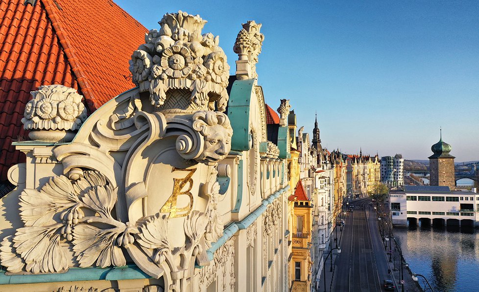 Fotograf Amos Chapple z Nového Zélandu nafotil Prahu z nezvyklé perspektivy.