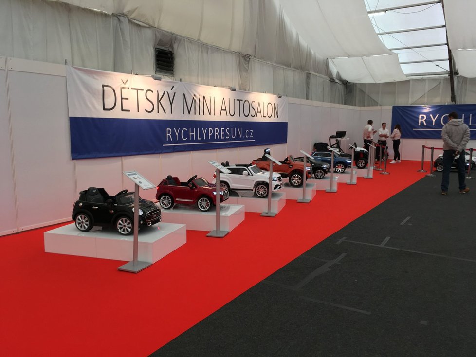 Výstava Autoshow Praha v pražských Holešovicích.