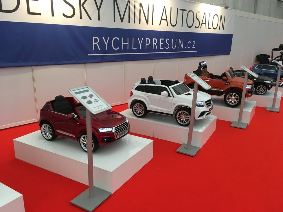 Výstava Autoshow Praha v pražských Holešovicích.