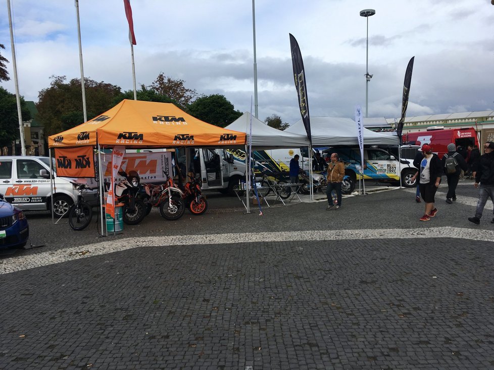 Výstava Autoshow Praha v pražských Holešovicích.