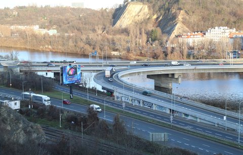 Barrandovský most má konečně svého opraváře: TSK podepsala smlouvu s PORR 