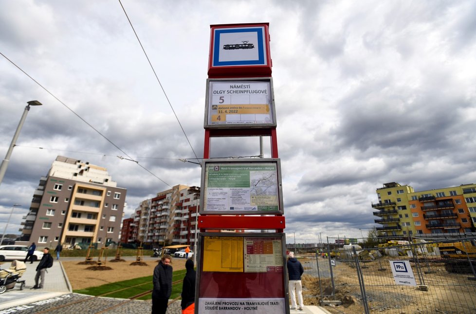 Slavnostní zahájení provozu na nové tramvajové trati Sídliště Barrandov - Holyně, 8. dubna 2022, Praha.