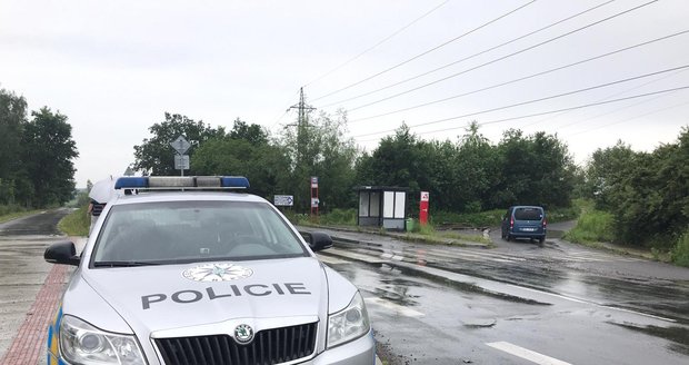 Řidiči autobusu nastříkal někdo do obličeje za jízdy pepřový sprej.