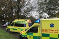 Pod koly auta na Olomoucku zemřel člověk